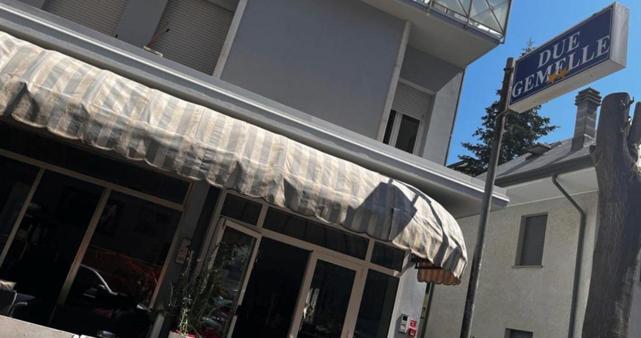 Due Gemelle Rimini Exterior foto